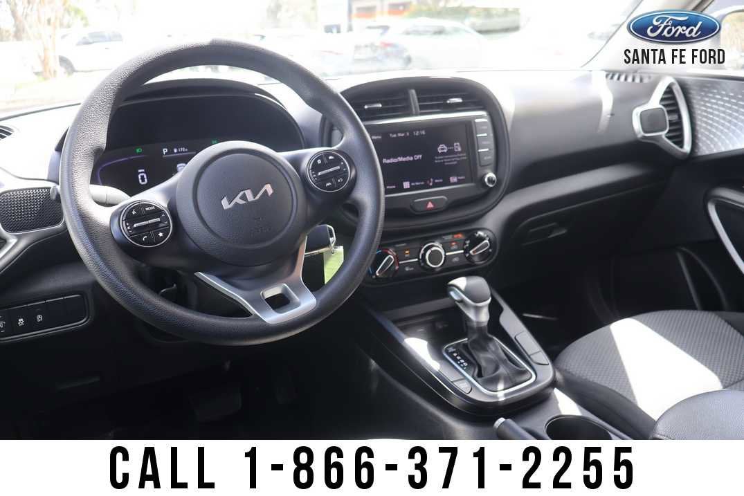2023 Kia Soul LX